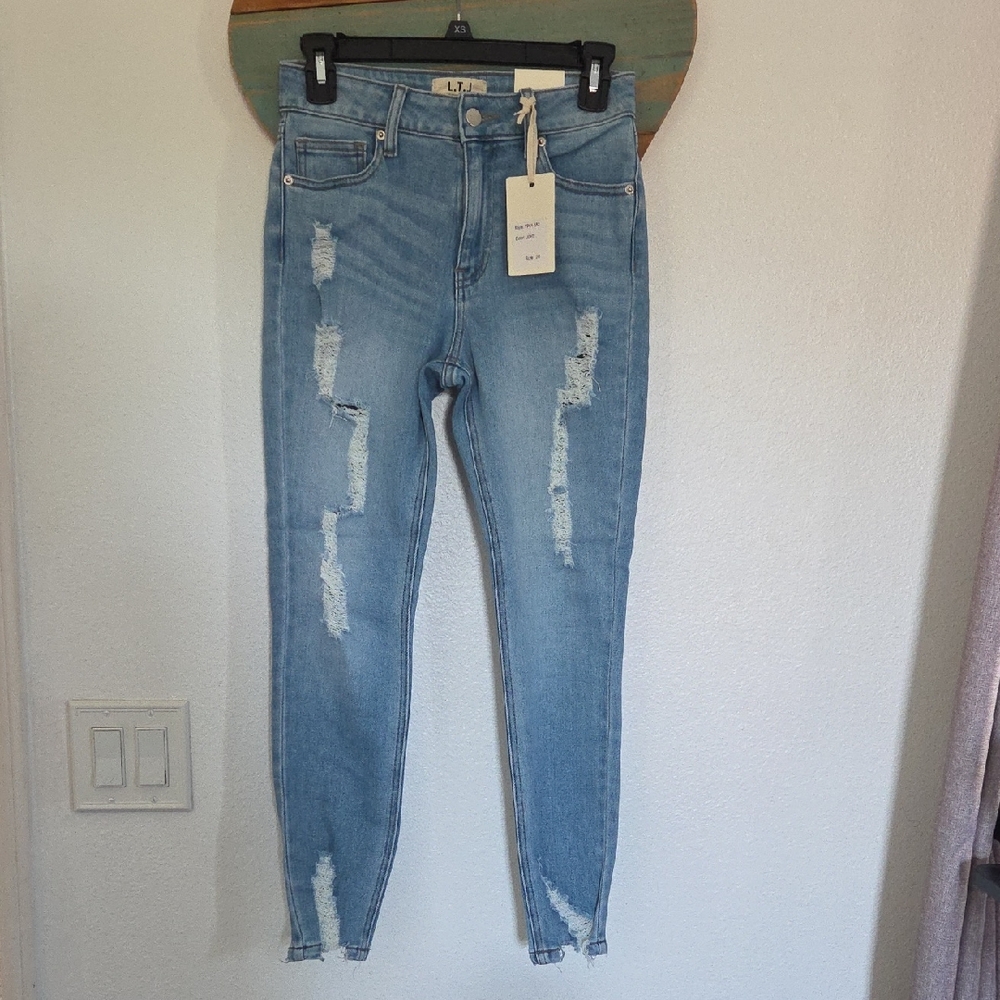 Letter To Juliet Skinny Jeans